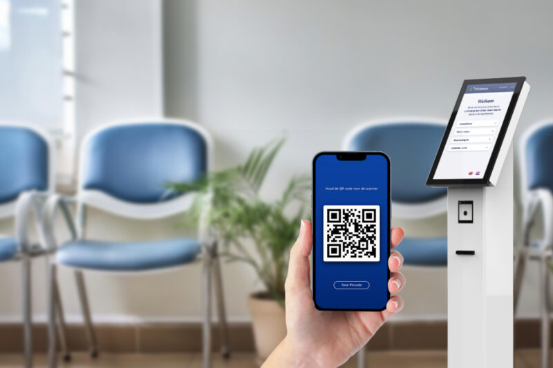 qr-code scanner in de wachtruimte